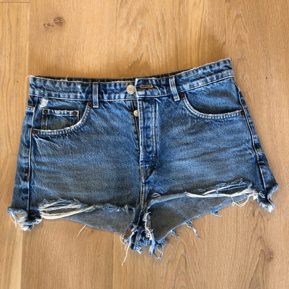 ZARA cut-off jean shorts, size 8